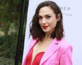 <p><strong>Release date: </strong><strong>TBC</strong></p><p>Gal Gadot will play the Evil Queen in Disney's live action remake of Snow White. West Side Story star Rachel Zelger will take the lead as the titular Disney princess in the fresh adaptation of the classic 1938 animation.</p><p>The film will also feature new music from Benj Pasek and Justin Paul, the Oscar- and Tony-winning duo behind La La Land, The Greatest Showman and Dear Evan Hansen, <a href="https://www.hollywoodreporter.com/movies/movie-news/gal-gadot-evil-queen-disneys-live-action-snow-white-1235042028/" rel="nofollow noopener" target="_blank" data-ylk="slk:The Hollywood Reporter;elm:context_link;itc:0;sec:content-canvas" class="link ">The Hollywood Reporter</a> reports.</p>