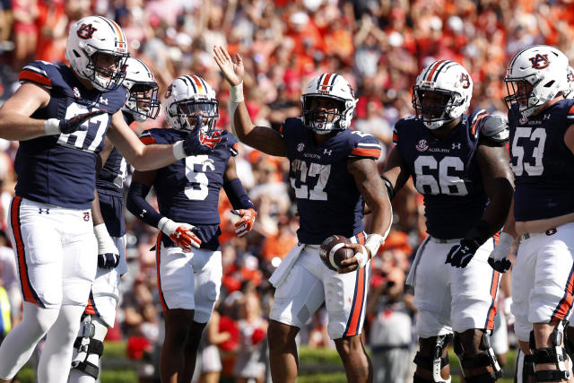 Beck-to-Bowers combo rallies No. 1 Georgia to 27-20 win over Auburn, College Sports