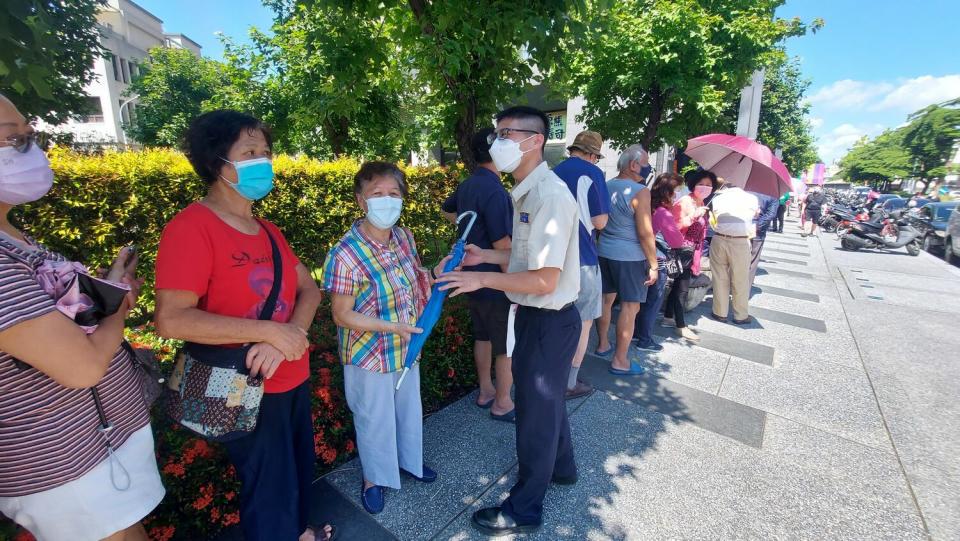 中市府認為經過優化後排隊情形大幅改善。   台中市政府/提供