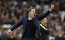 Football Soccer Britain - West Ham United v Chelsea - EFL Cup Fourth Round - London Stadium - 26/10/16 West Ham United manager Slaven Bilic gestures Action Images via Reuters / John Sibley Livepic