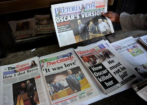 Primeras páginas de los periódicos africanos con la noticia de Pistorius, este 20 de febrero de 2013 en Pretoria.