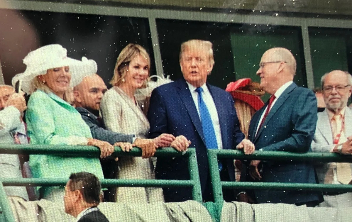 Former President Trump greeted with cheers at 148th Kentucky Derby