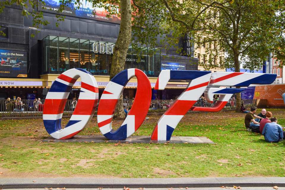 A sculpture of the famous 007 logo with Union Jack colours in Leicester Square, 2021. (Getty Images)