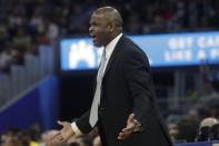 Indiana Pacers head coach Nate McMillan gestures during the first half of his team's NBA basketball game against the Golden State Warriors in San Francisco, Friday, Jan. 24, 2020. (AP Photo/Jeff Chiu)