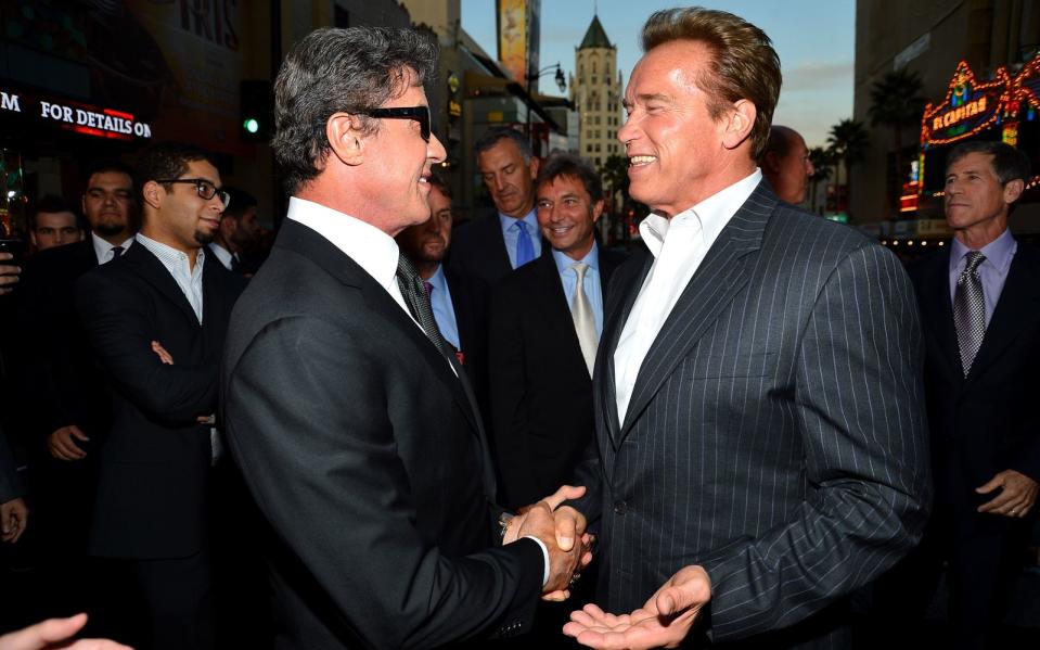 In der neuen Netflix-Doku des "Terminator"-Darstellers schwärmen die Kult-Schauspieler voneinander. Stallone lobte Schwarzenegger als den "idealen Actionhelden", der das Genre maßgeblich geprägt habe. (Bild: 2012 Getty Images/Frazer Harrison)