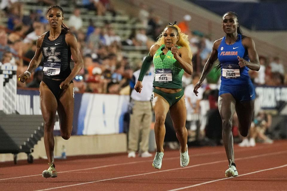 Oregon's Jadyn Mays competes in the 200 meter semifinals in the 2023 NCAA outdoor track and field championships at Mike A. Myers Stadium in Austin Thursday, June 8, 2023. 