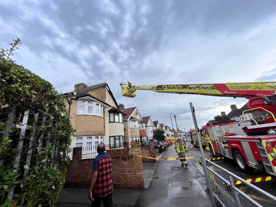 Firefighters got the fire under control in just over an hour (Bruna Silva)