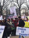 <p>Marchers in Boston. (Photo: Dave Cronin for Yahoo Lifestyle) </p>