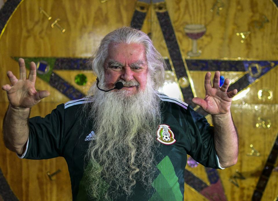 Antonio Vazquez, the self-appointed ‘Brujo Mayor’ or Grand Warlock of Mexico predicted country’s performance in the 2018 soccer World Cup and performed a ritual to bring the national team good luck. (Getty Images)