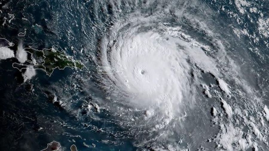 Imagen satelital del Huracán Irma a su paso por la isla de Barbuda | NOAA