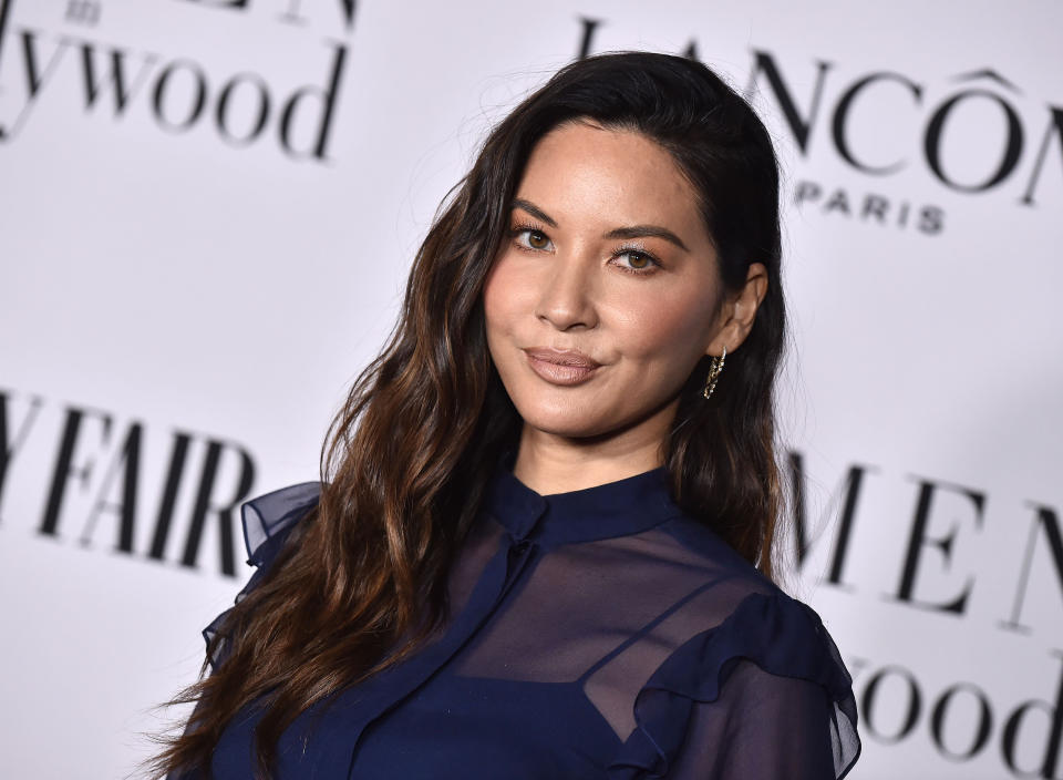 Olivia Munn shares a special trip to the store with son Malcolm and partner John Mulaney. (Photo: LISA O&#39;CONNOR / AFP) 