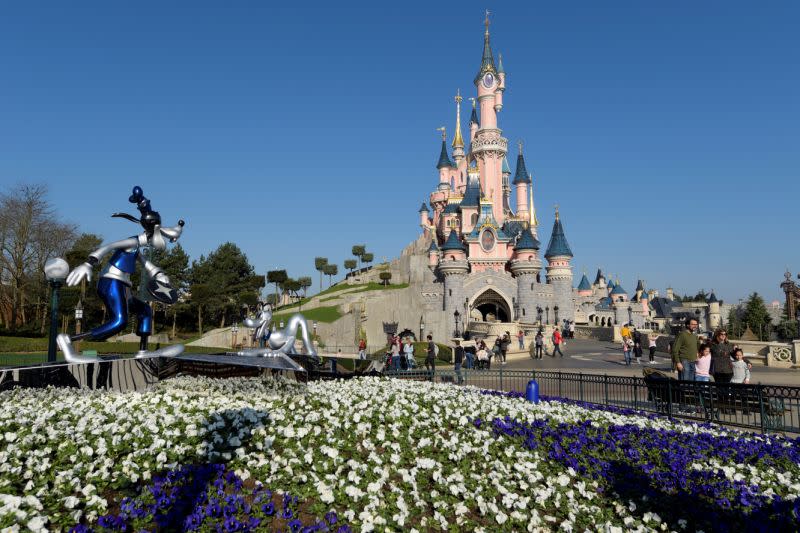 <p>Le parc d’attractions situé en Ile-de-France jouit d’une bonne attractivité auprès des jeunes diplômés en France. </p>