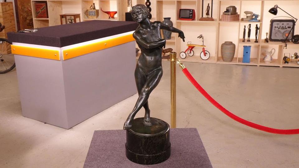 Ebenfalls gewinnbringend wurde die Bronzefigur "Die Tanzende" von Hans Parzinger für 1.000 Euro verkauft.