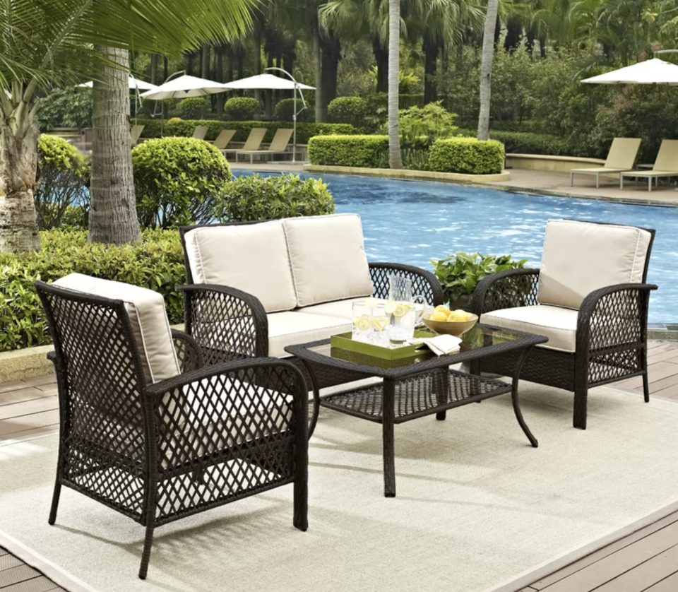 You'll have plenty of room for all your family gatherings. (Photo: Wayfair)
