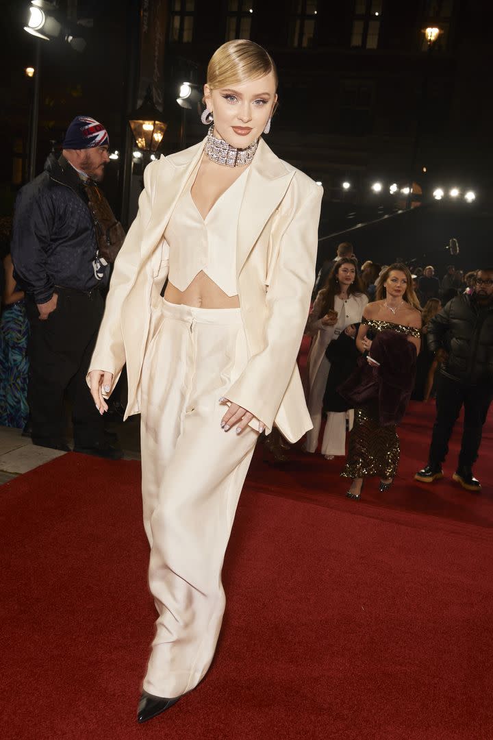 <p>Singer Zara Larsson looked chic AF wearing the H&M Innovation Circular Design Story collection. Anyone else getting a throwback Madonna vibe? </p>