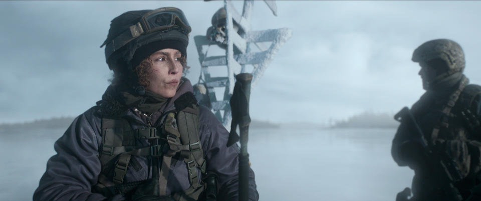 Noomi Rapace stars in Black Crab (Netflix)