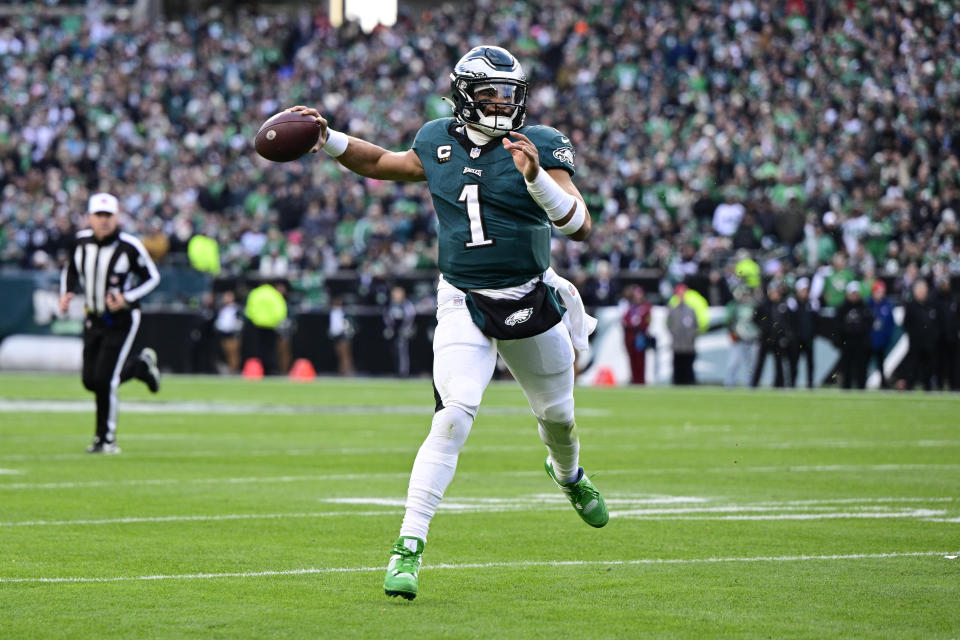 Philadelphia Eagles quarterback Jalen Hurts (1) throws a pass against the Arizona Cardinals during the second half of an NFL football game, Sunday, Dec. 31, 2023, in Philadelphia. (AP Photo/Derik Hamilton)