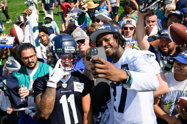 Jaxon Smith-Njigba expected to start season on active Seahawks roster