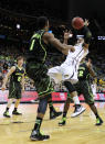 KANSAS CITY, MO - MARCH 10: Phil Pressey #1 of the Missouri Tigers looses the ball between Perry Jones III #1 and A.J. Walton #22 of the Baylor Bears in the first half during the championship game of the 2012 Big 12 Men's Basketball Tournament at Sprint Center on March 10, 2012 in Kansas City, Missouri. (Photo by Jamie Squire/Getty Images)