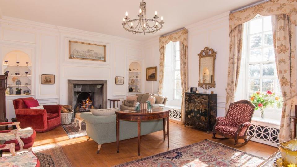 Living room at Luckington Court - Credit: Woolley & Wallis