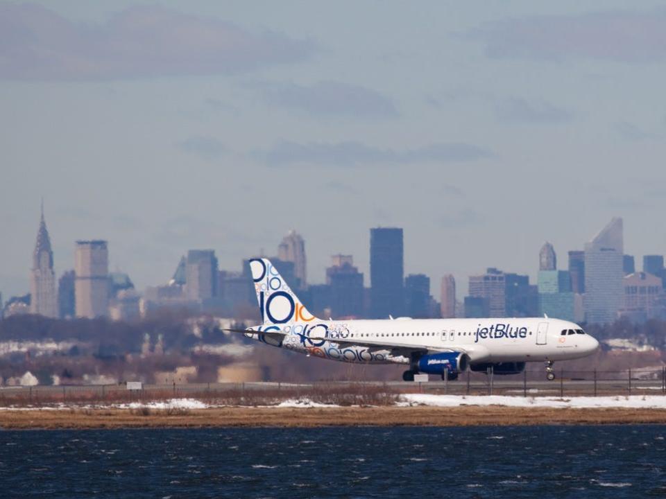 JetBlue landing at JFK.