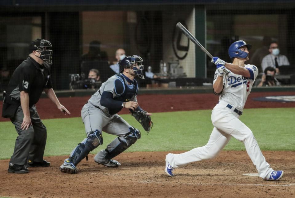 Los Angeles Dodgers shortstop Corey Seager (5) homers in the eighth inning in game two of the World Series