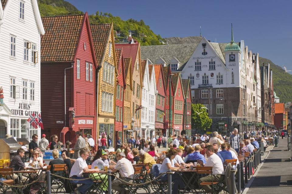 3) People at the cafes in Bergen