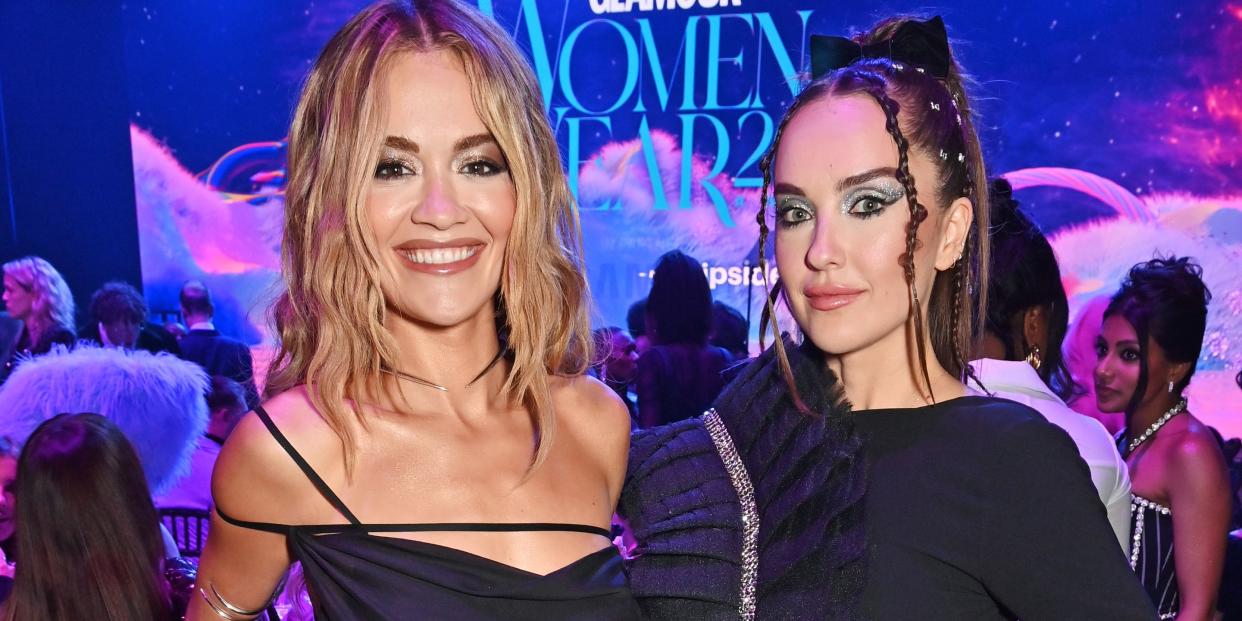 rita ora and her sister elena at the glamour awards in november 2022