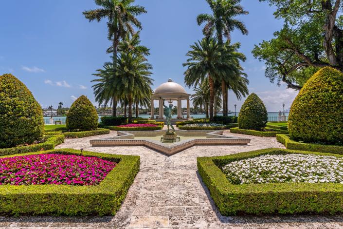 a gazebo at the most expensive home currently for sale in Florida, 18 La Gorce Circle in Miami Beach