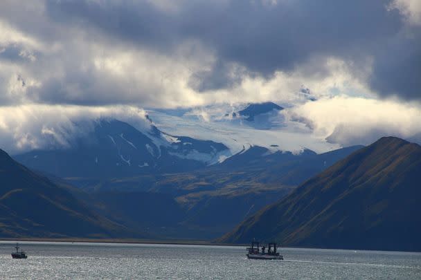 PHOTO: Makushin Volcano seen on Unalaska Island in the Aleutian Islands, Alaska.  (Getty Images)