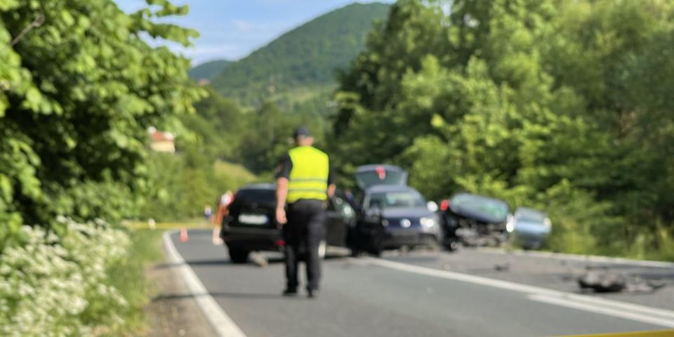 police yellow line on traffic accident