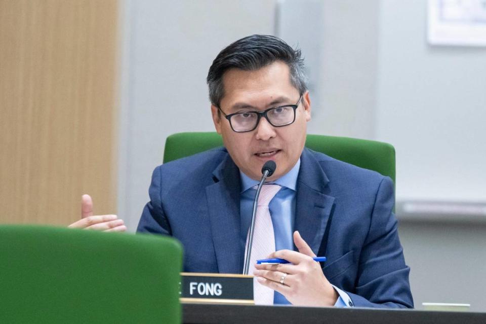 Assemblyman Vince Fong, R-Bakersfield, speaks during first meeting of the Assembly Select Committee on Retail Theft on Tuesday, Dec. 19, 2023, at Capitol Annex. Sara Nevis/Sacramento Bee file