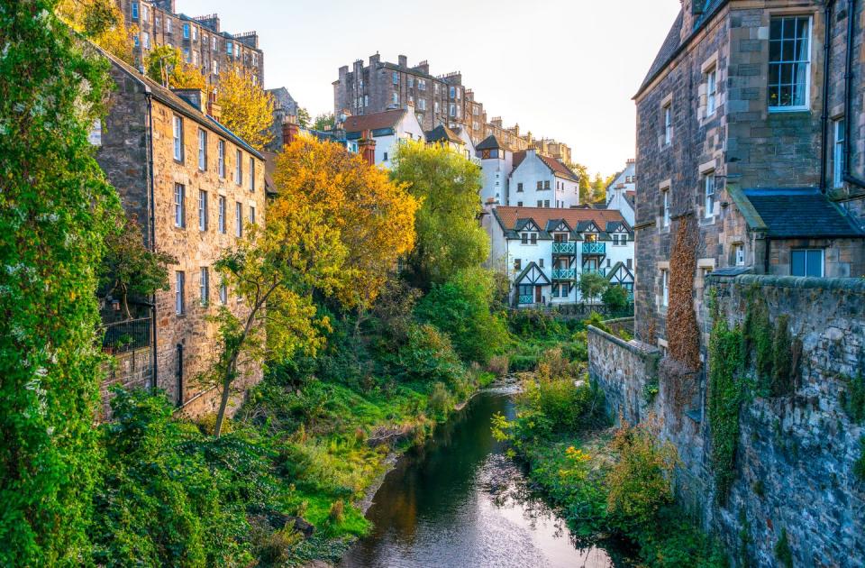 15) The Water of Leith in Edinburgh's Dean Village