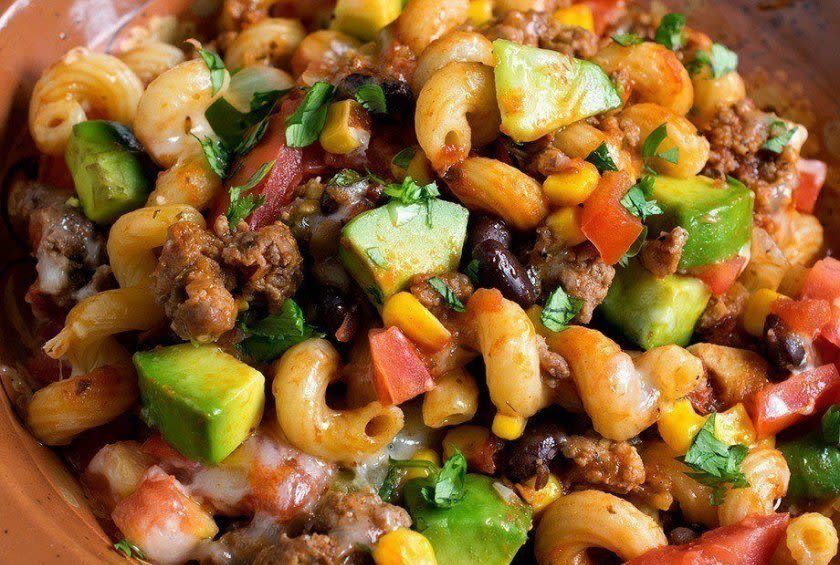 <p>Mexican food doesn’t always pack well for lunches, but this simple pasta dish is incredibly easy to pack in some Tupperware and take on the go. Avocado, Monterey Jack cheese, cilantro, sweet Italian sausage, and black beans give this pasta plenty of bold flavor.<br><br><a href="http://www.thedailymeal.com/recipes/one-pot-tex-mex-pasta-recipe" rel="nofollow noopener" target="_blank" data-ylk="slk:For the One Pot Tex-Mex Pasta recipe, click here.;elm:context_link;itc:0;sec:content-canvas" class="link "><b>For the One Pot Tex-Mex Pasta recipe, click here.</b></a></p>