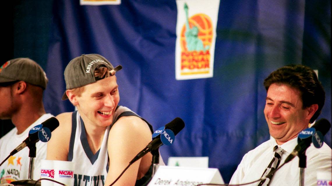 Mark Pope, left, laughed with Rick Pitino during a news conference following the Wildcats’ 76-67 victory over Syracuse in the 1996 NCAA Tournament championship game.