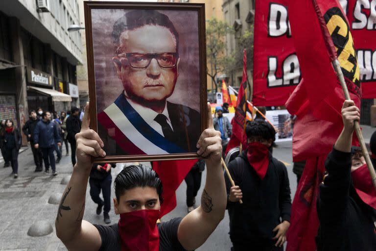 Manifestación en septiembre de 2023 en conmemoración del 50 aniversario del golpe militar contra Salvador Allende en Chile