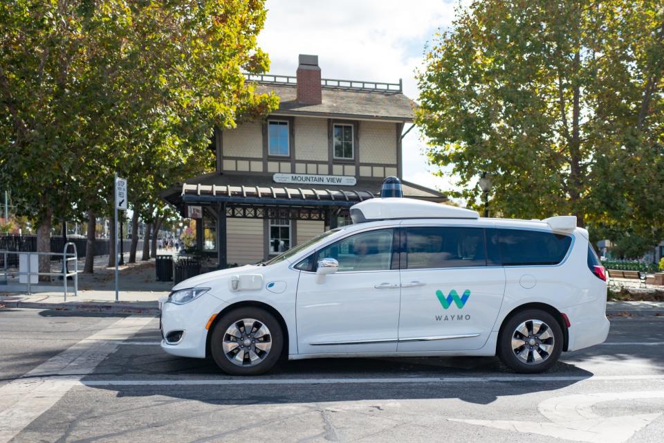 Waymo likes to boast that its self-driving cars can handle tough situations,and now it has some extra data to back up its claims