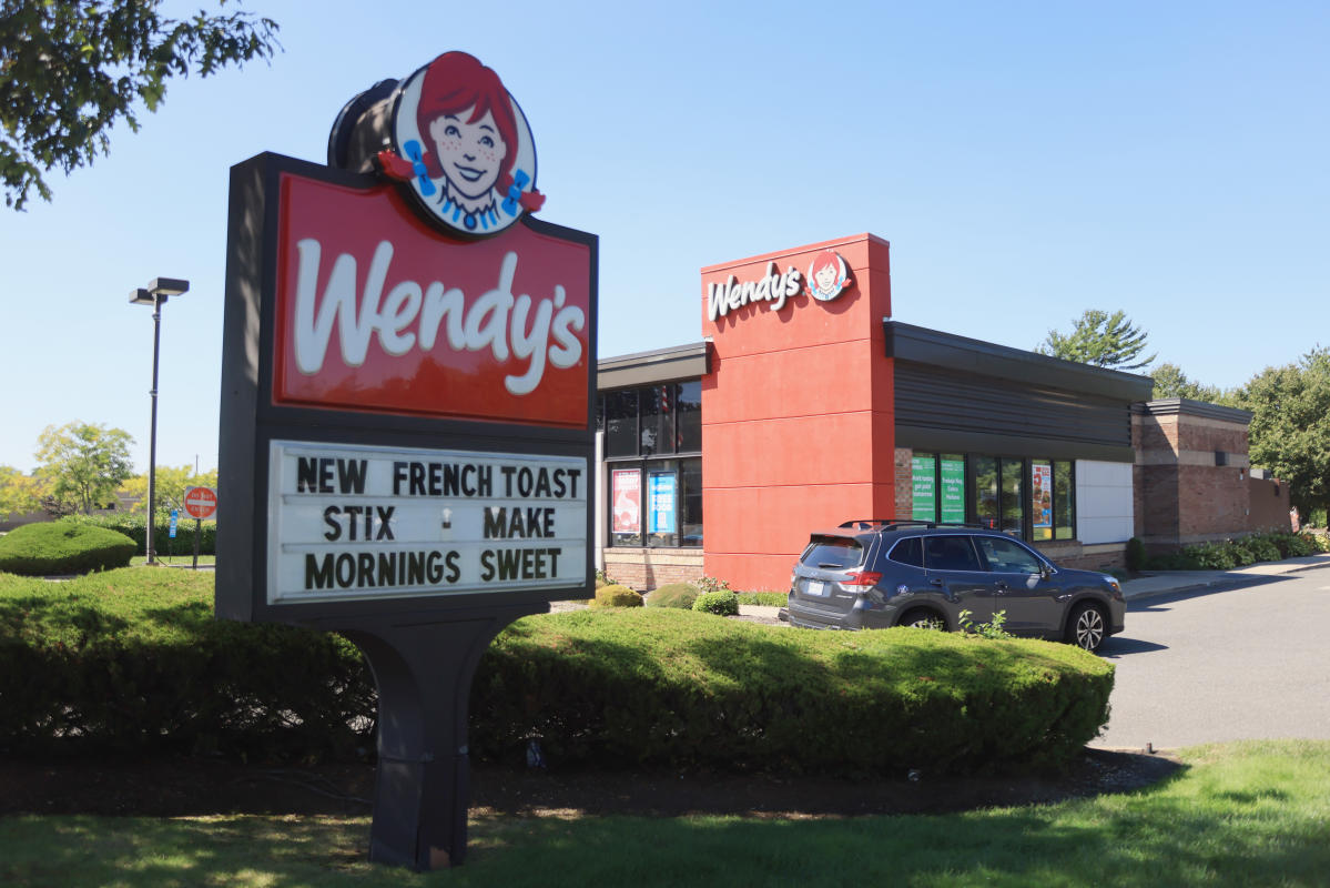 Study Wendy's is the most expensive fastfood chain. The cheapest