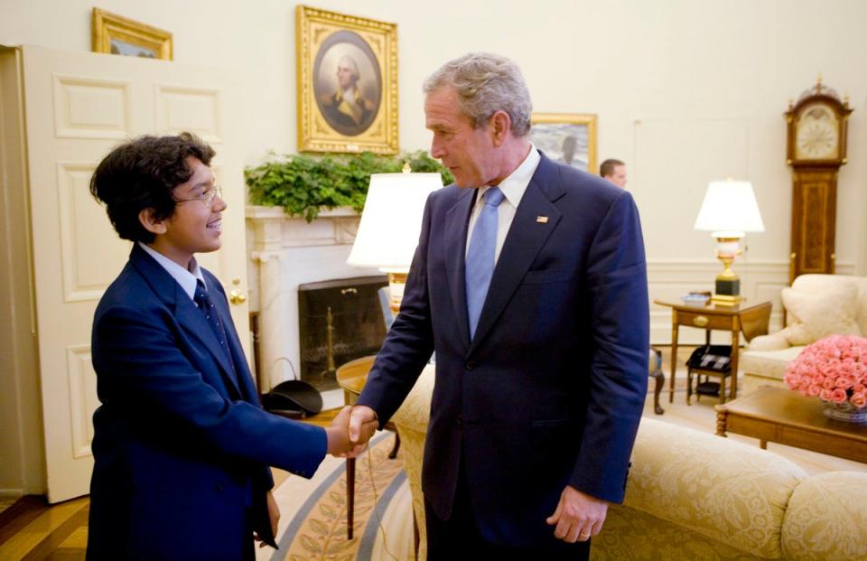 2005 spelling bee winner Anurag Kashyap meets US President George W Bush at The White House in Washington, DC (Getty Images)