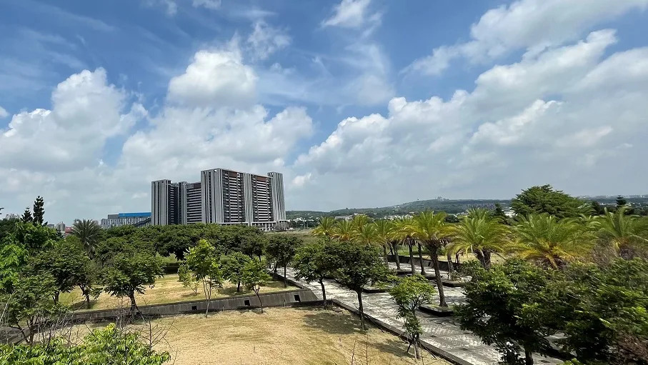 烏日高鐵特區重大投資多，成為區域房市領頭羊。（圖／東森新聞張琬聆攝）