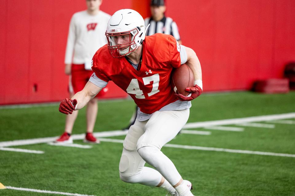 Wisconsin Badgers tight end Jack Pugh (47) carries the ball during spring football practice, Saturday, April 9, 2022, in Madison, Wis. (Photo by David Stluka/UW Athletic Communications)