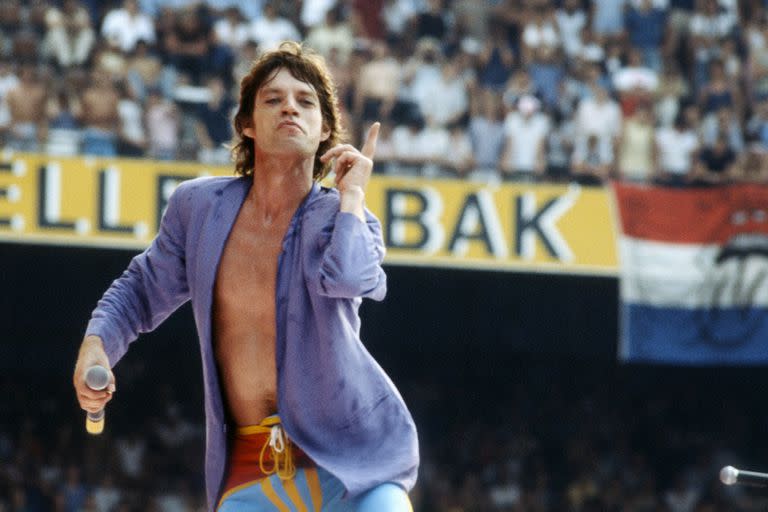 Desafiante, Mick Jagger en tiempos del Tattoo You Tour, Rotterdam, en 1982; la tirantez entre él y Keith Richards llegó a su máximo nivel en aquellos días