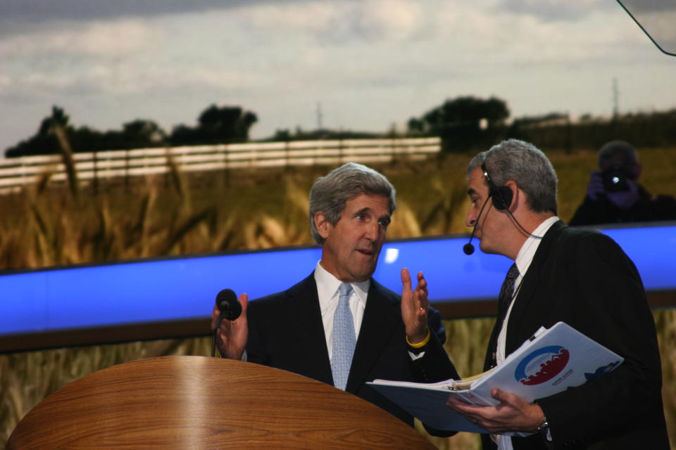 Sen. John Kerry does a sound check on stage at the Democratic National Convention on Wednesday Sept. 5, 2012. (Torrey AndersonSchoepe/Yahoo! News)