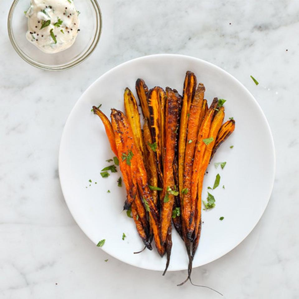 Roasted Carrots and Cilantro Yogurt Sauce