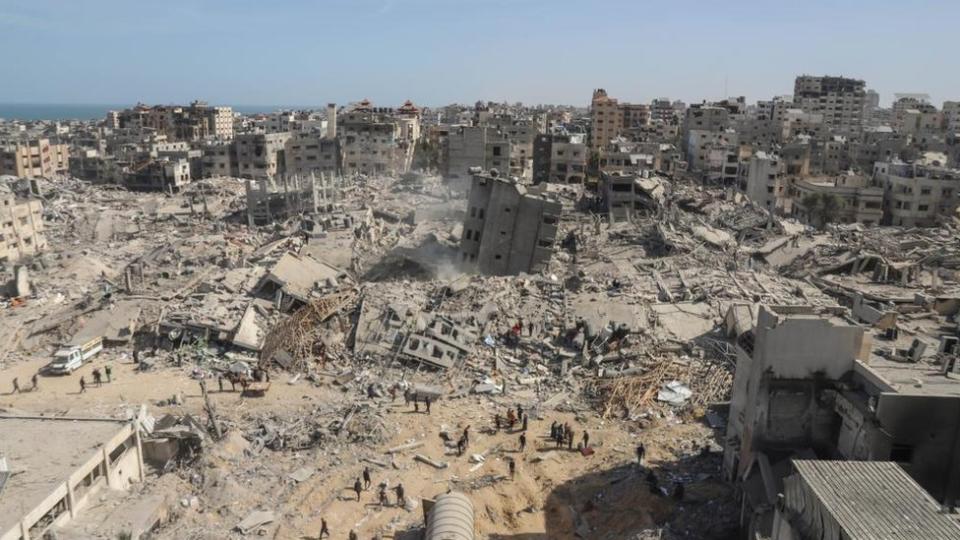 destroyed residential area near al-Shifa