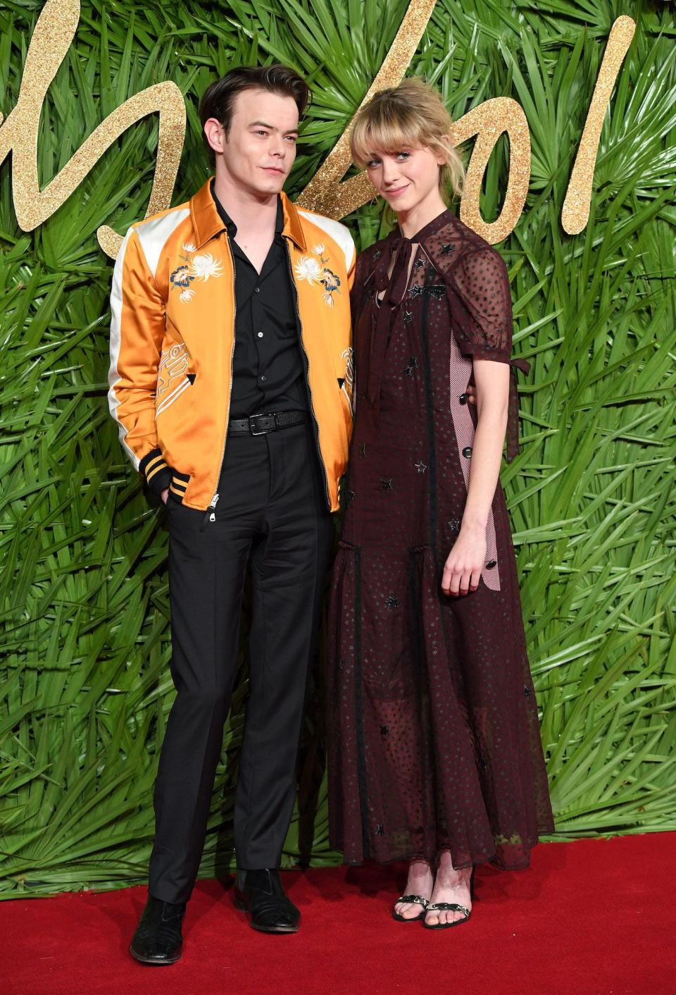 Charlie Heaton and Natalia Dyer at The Fashion Awards in England on December 4, 2017.