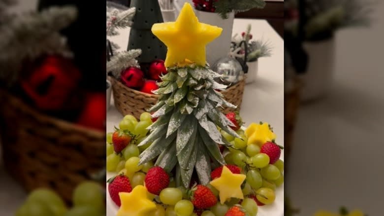 Mirrored image of pineapple Christmas tree 