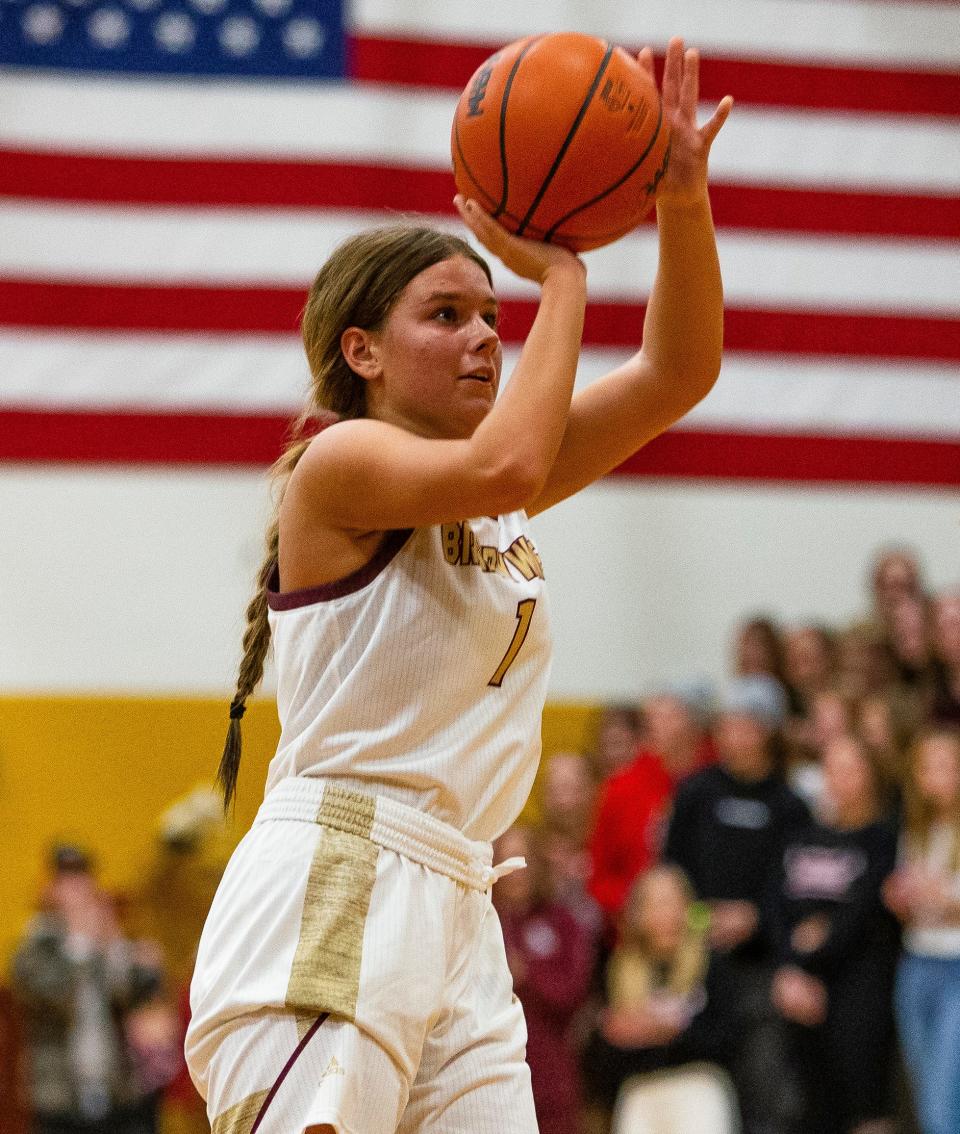 Brandywine's Ellie Knapp puts up a shot during the Brandywine vs. Buchanan girls basketball game Thursday, Jan. 13, 2022 at Brandywine High School in Niles, Michigan. 