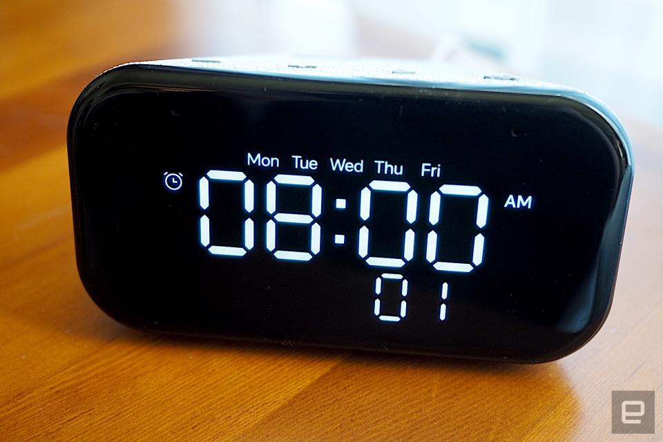 Lenovo Smart Clock Essential