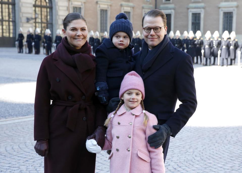 STOCKHOLM, SWEDEN - MARCH 12:   Crown Princess Victoria of Sweden, Prince Oscar of Sweden, Princess Estelle of Sweden and Prince Daniel of Sweden attend the Crown Princess' Name Day celebrations at the Stockholm Royal Palace on March 12, 2019 in Stockholm, Sweden. (Photo by Michael Campanella/Getty Images)